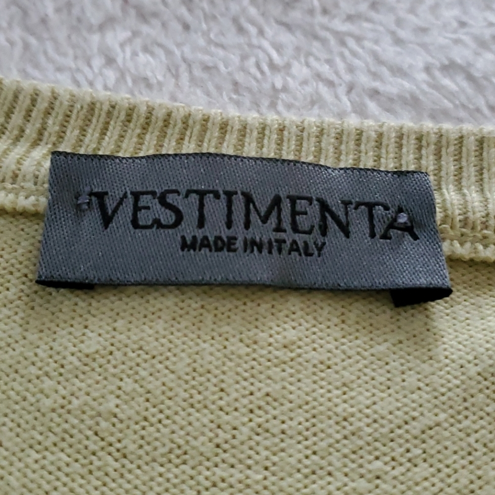 Vestimenta - Picture 3 of 13